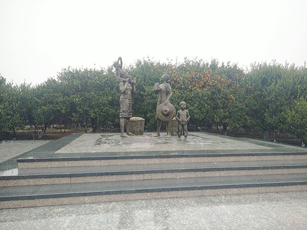 丰收雕塑