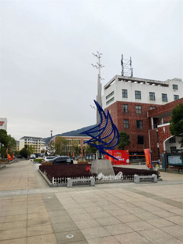 金属不锈钢雕塑